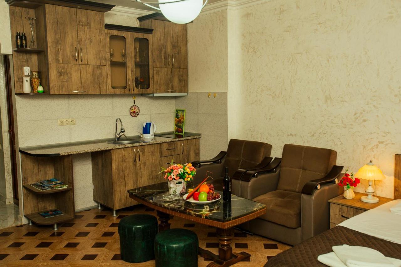 Royal Apartments Batum Dış mekan fotoğraf