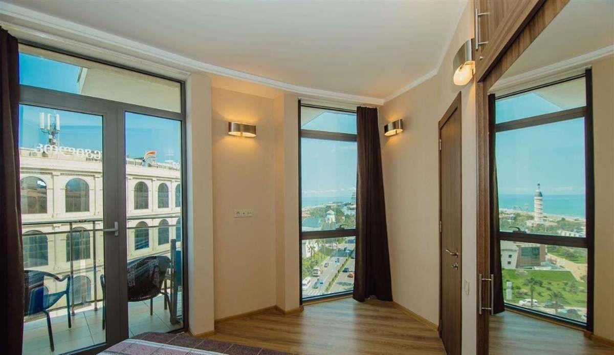 Royal Apartments Batum Dış mekan fotoğraf