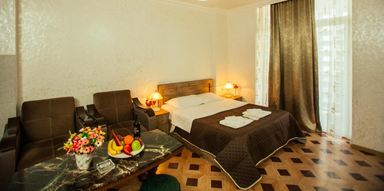 Royal Apartments Batum Dış mekan fotoğraf