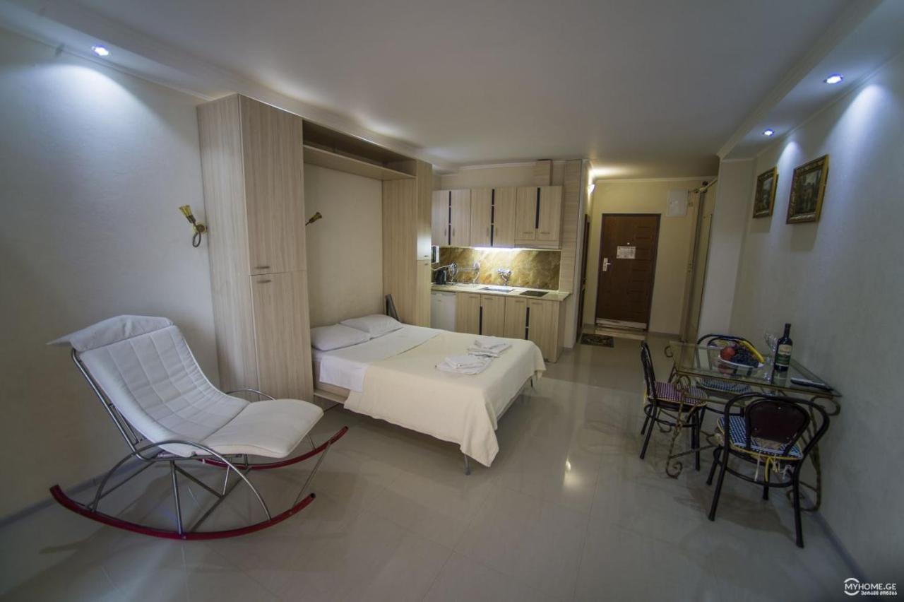 Royal Apartments Batum Dış mekan fotoğraf