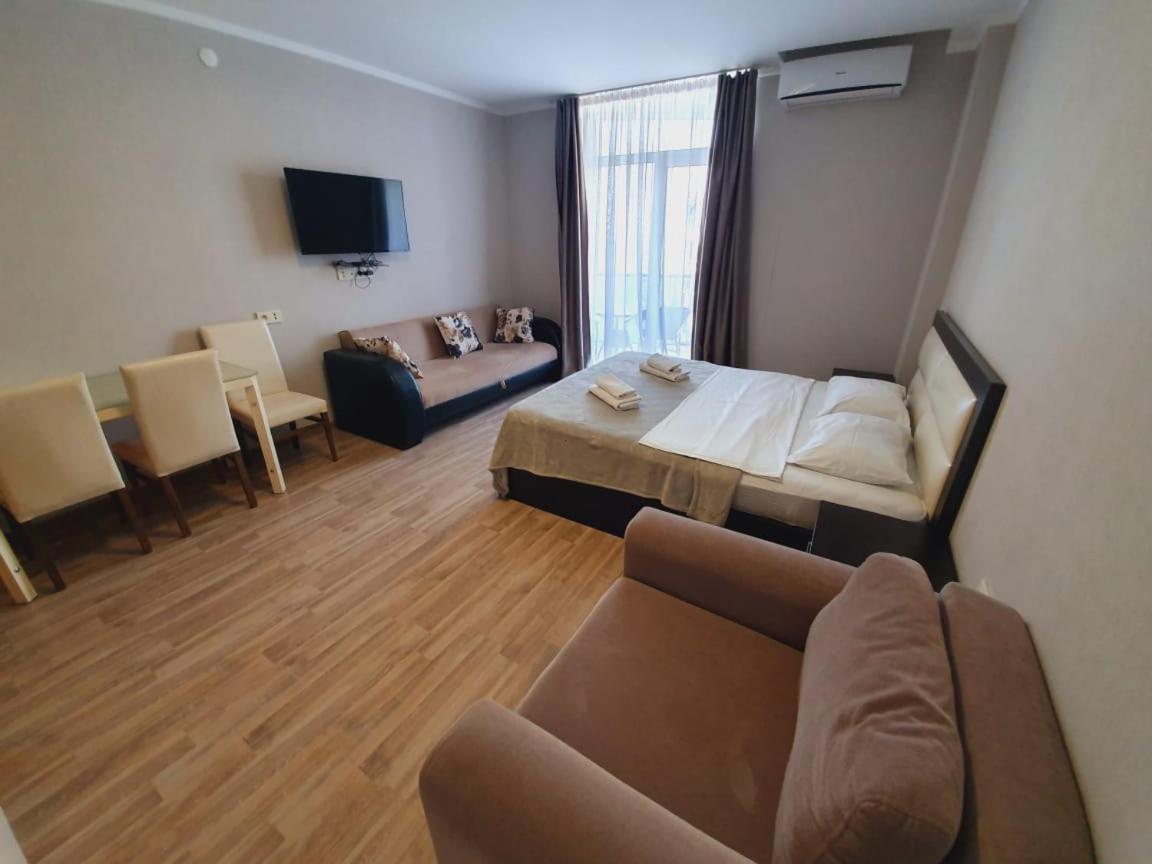 Royal Apartments Batum Dış mekan fotoğraf